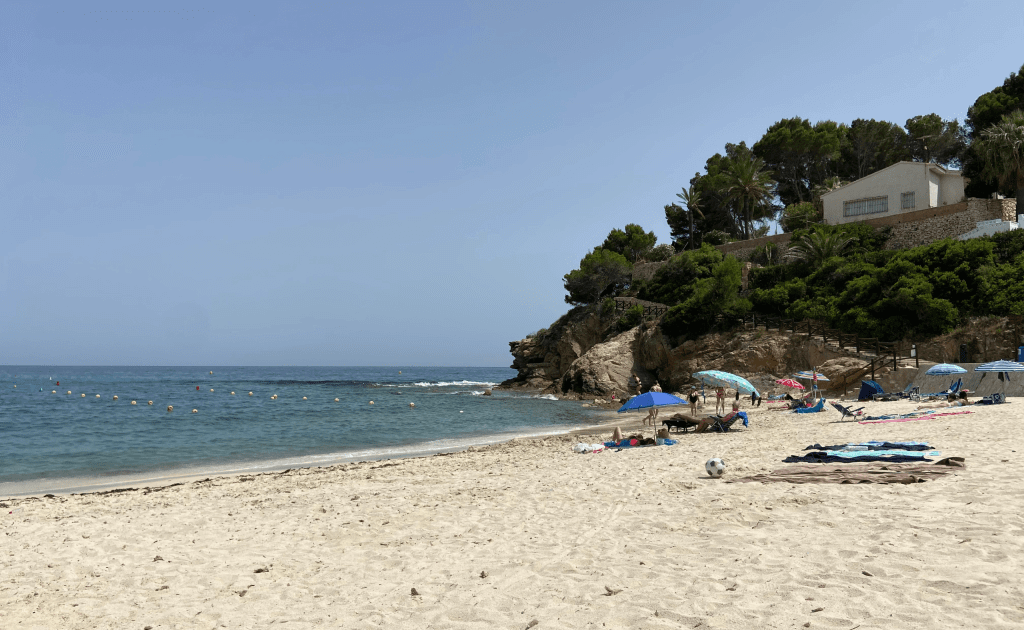 playas escondidas de la costa blanca