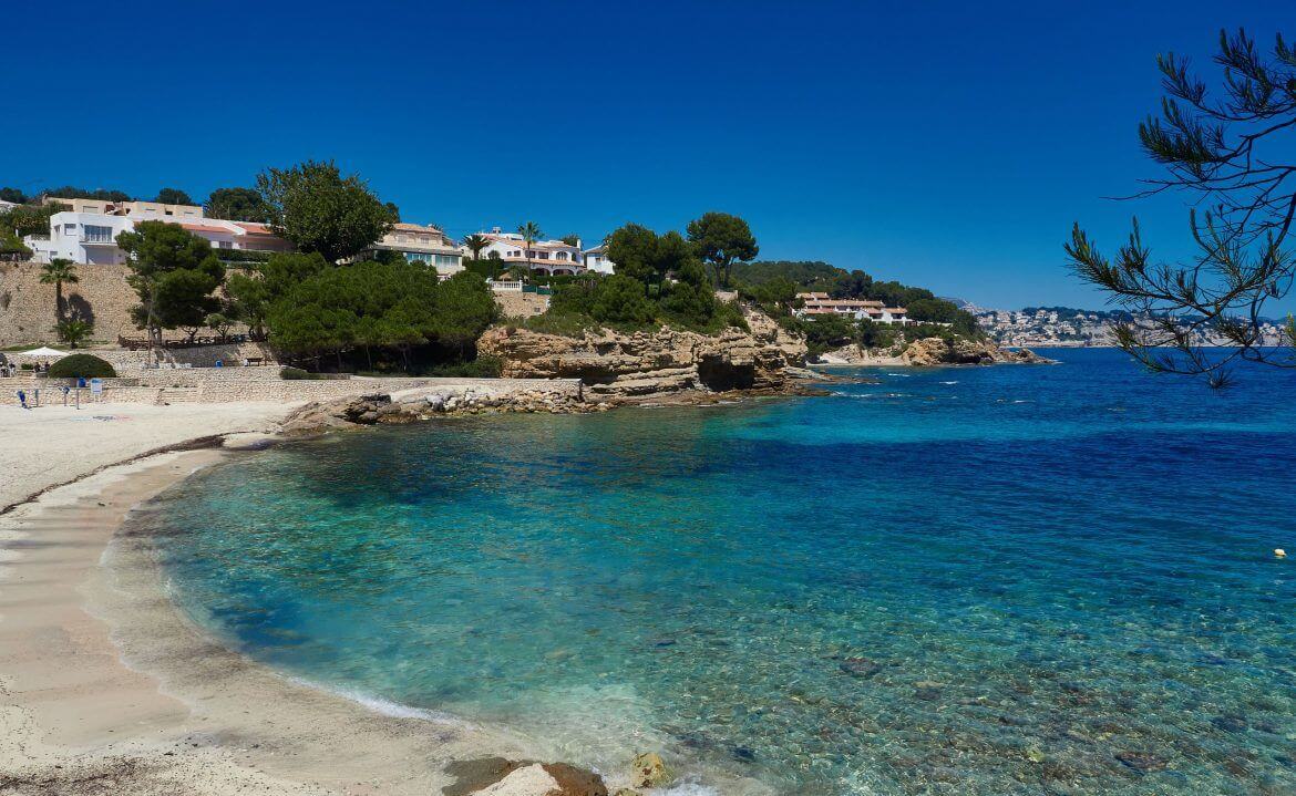 A day on the beaches of Benissa: From La Fustera to Cala Pinets